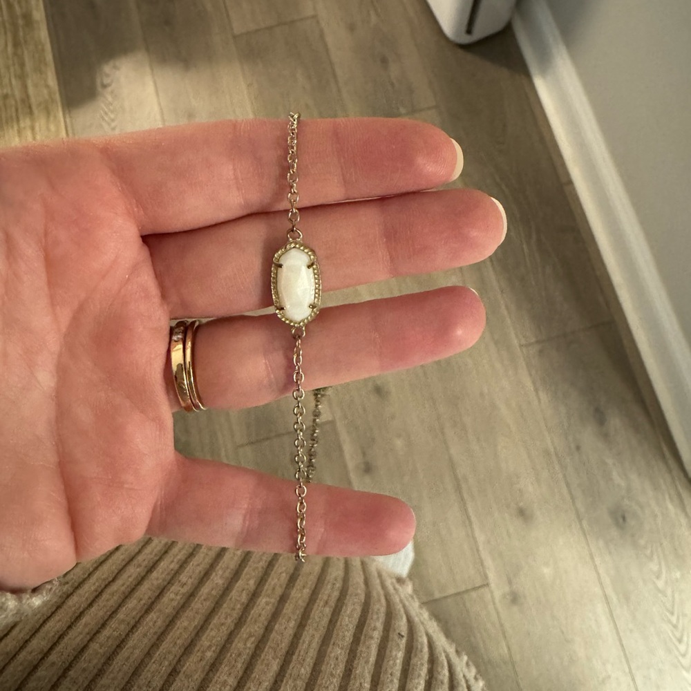 Pearl Kendra Scott bracelet